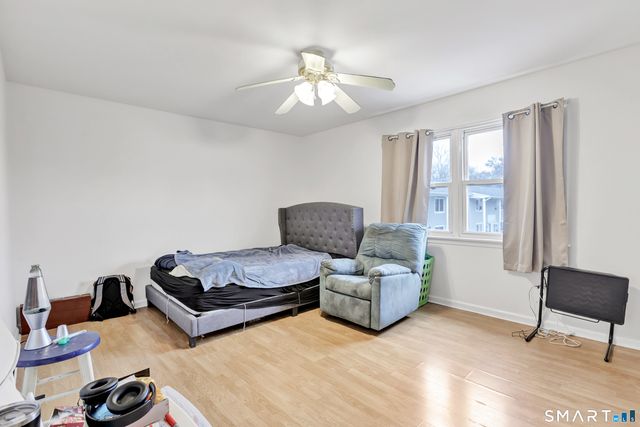 40 Carriage Path North 40, Milford, CT 06460