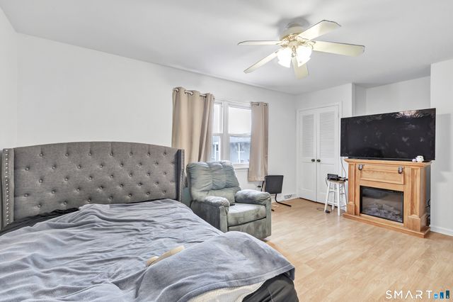 40 Carriage Path North 40, Milford, CT 06460