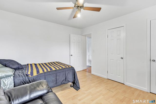 40 Carriage Path North 40, Milford, CT 06460