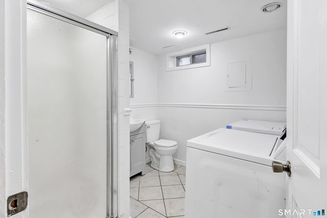 40 Carriage Path North 40, Milford, CT 06460