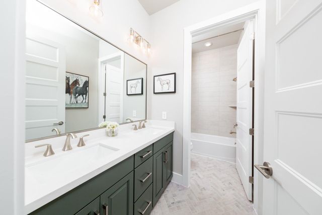 11303 Southwood Drive, Iowa Colony, TX 77583