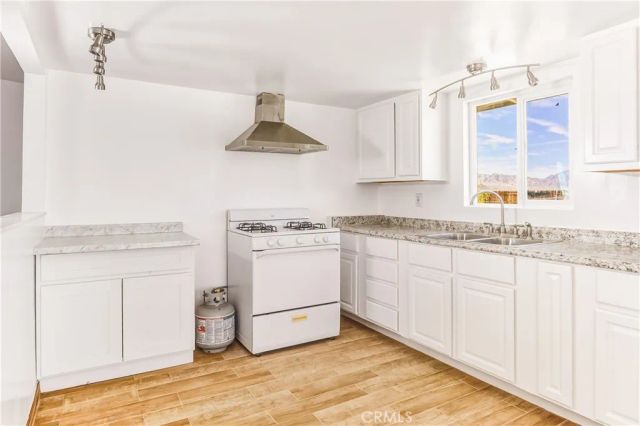 3575 Desert Villa, 29 Palms, CA 92277