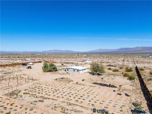 3575 Desert Villa, 29 Palms, CA 92277