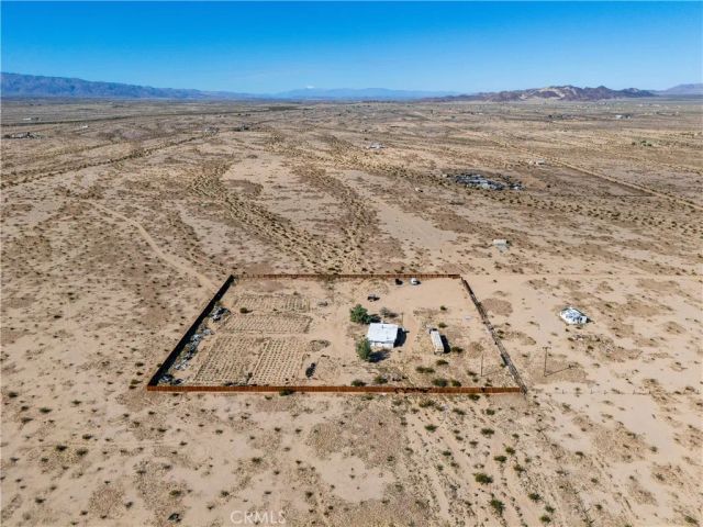 3575 Desert Villa, 29 Palms, CA 92277