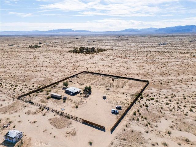 3575 Desert Villa, 29 Palms, CA 92277