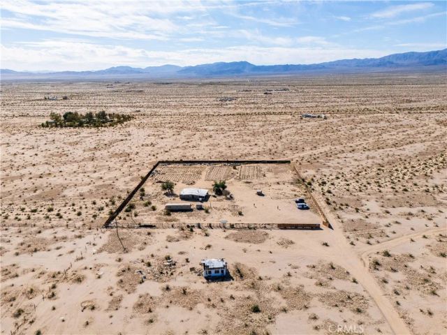 3575 Desert Villa, 29 Palms, CA 92277