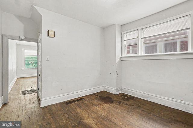 157 ROYAL TER, Harrisburg, PA 17103