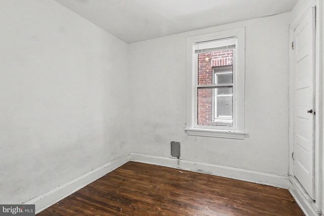 157 ROYAL TER, Harrisburg, PA 17103