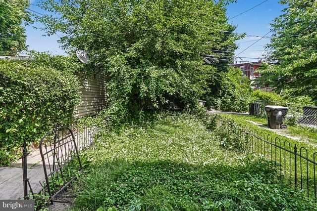 157 ROYAL TER, Harrisburg, PA 17103
