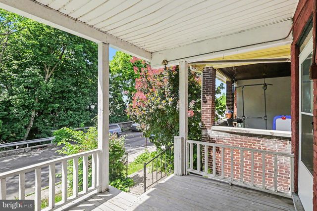 157 ROYAL TER, Harrisburg, PA 17103