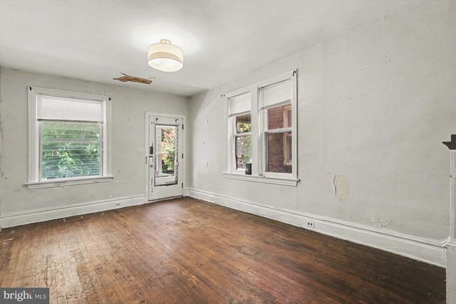 157 ROYAL TER, Harrisburg, PA 17103