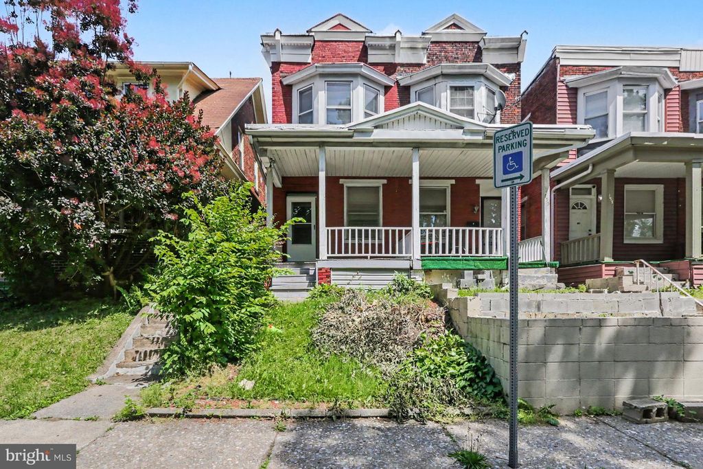 157 ROYAL TER, Harrisburg, PA 17103