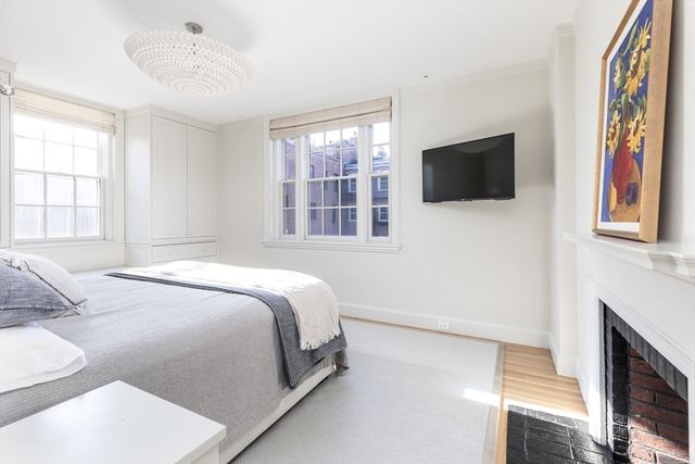 62 Beacon 3, Boston, MA 02108