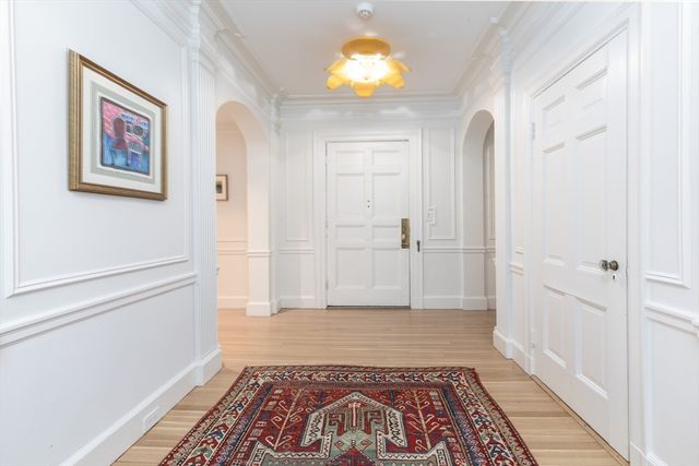 62 Beacon 3, Boston, MA 02108