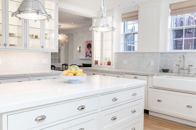 62 Beacon 3, Boston, MA 02108