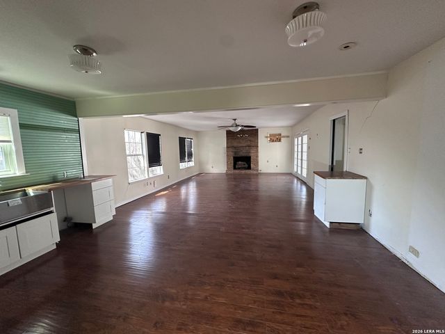 315 shadwell, San Antonio, TX 78228