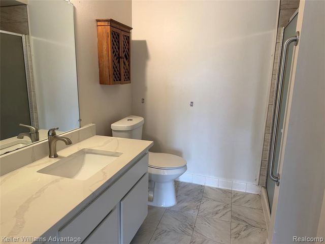27915 Berrywood Lane 70, Farmington, MI 48334