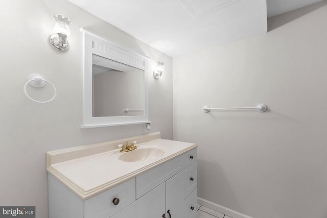 1765 NANTASKET DR, Eldersburg, MD 21784