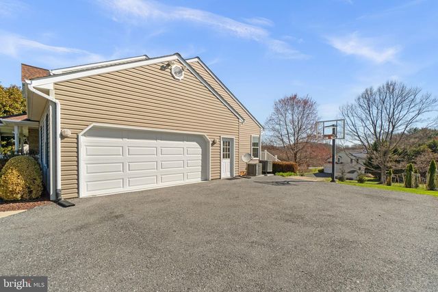 1765 NANTASKET DR, Eldersburg, MD 21784