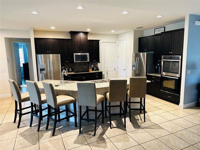 241 FALLS DRIVE, Kissimmee, FL 34747