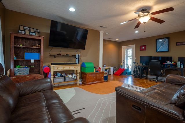 3662 Alabama Hwy 75, Flat Rock, AL 35966