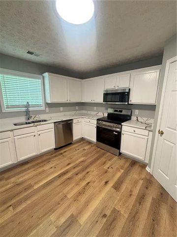 1191 Folkstone Drive, Mcdonough, GA 30253