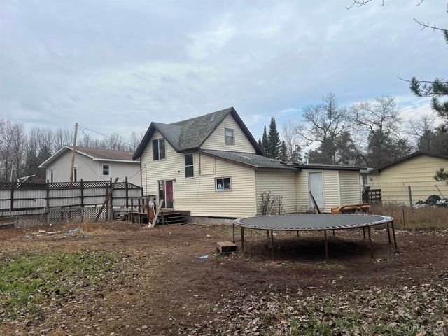 5893 Rivers 22nd Road, Gladstone, MI 49837