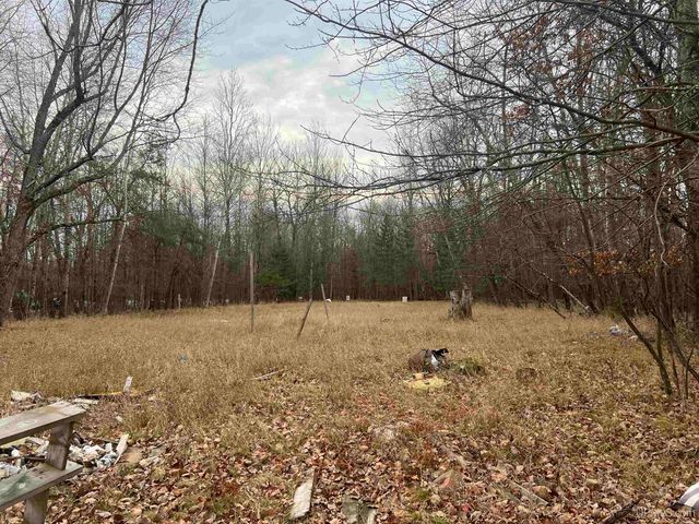 5893 Rivers 22nd Road, Gladstone, MI 49837