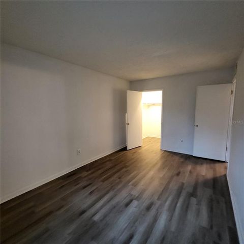 2525 W BAY DRIVE E11, Largo, FL 33770