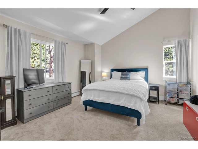 26400 Columbine Glen Ave, Golden, CO 80401