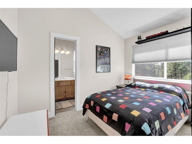 26400 Columbine Glen Ave, Golden, CO 80401