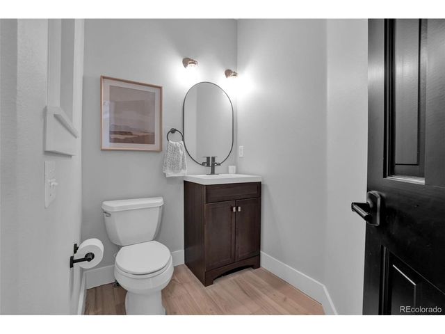 26400 Columbine Glen Ave, Golden, CO 80401