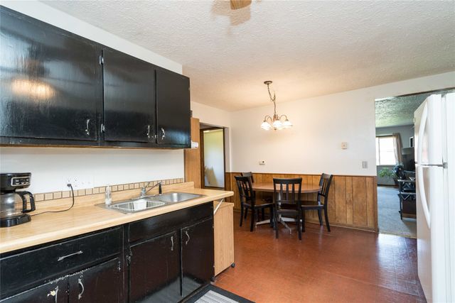 206 S Elm Street, Gilman, IA 50106