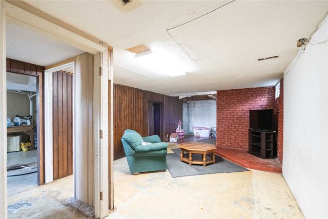 206 S Elm Street, Gilman, IA 50106