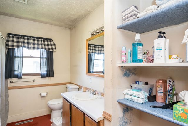 206 S Elm Street, Gilman, IA 50106