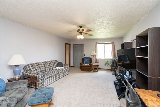 206 S Elm Street, Gilman, IA 50106