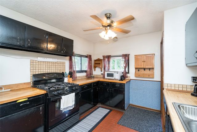 206 S Elm Street, Gilman, IA 50106
