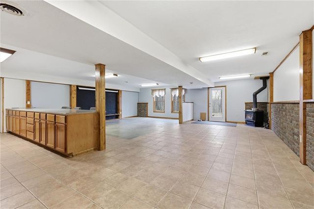 853 1661 Road, Bates City, MO 64011