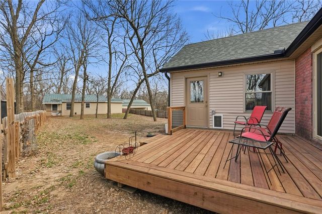 853 1661 Road, Bates City, MO 64011