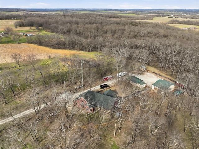 853 1661 Road, Bates City, MO 64011