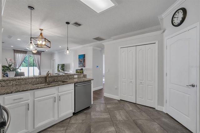 10023 SHADOW CREEK DRIVE, Orlando, FL 32832