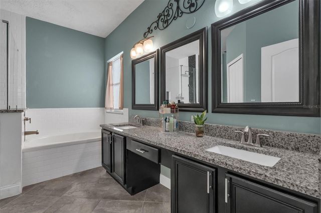 10023 SHADOW CREEK DRIVE, Orlando, FL 32832