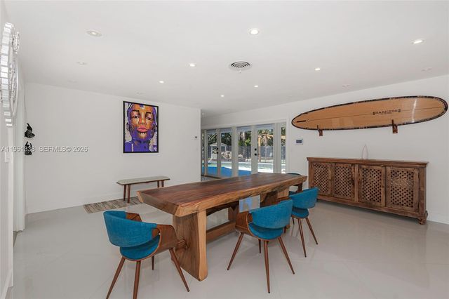 4121 SW 3rd St, Plantation, FL 33317