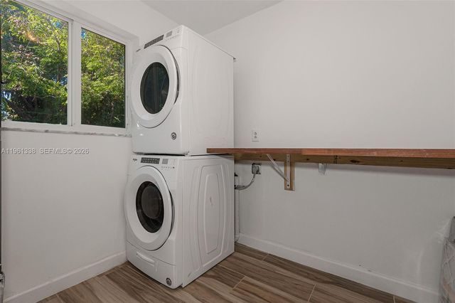 4121 SW 3rd St, Plantation, FL 33317