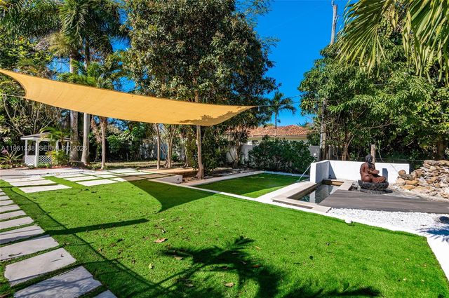 4121 SW 3rd St, Plantation, FL 33317