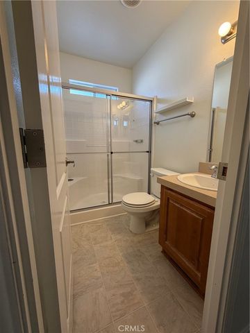 4 Katy, San Fernando, CA 91345