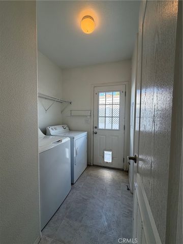 4 Katy, San Fernando, CA 91345