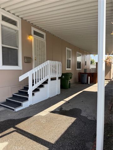 4 Katy, San Fernando, CA 91345