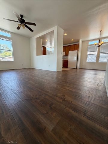 4 Katy, San Fernando, CA 91345