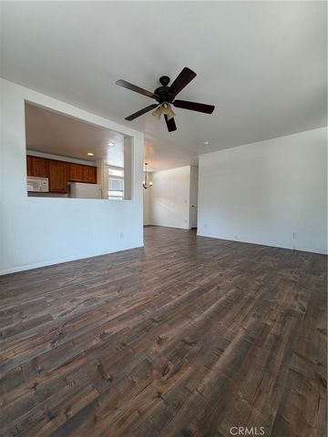 4 Katy, San Fernando, CA 91345